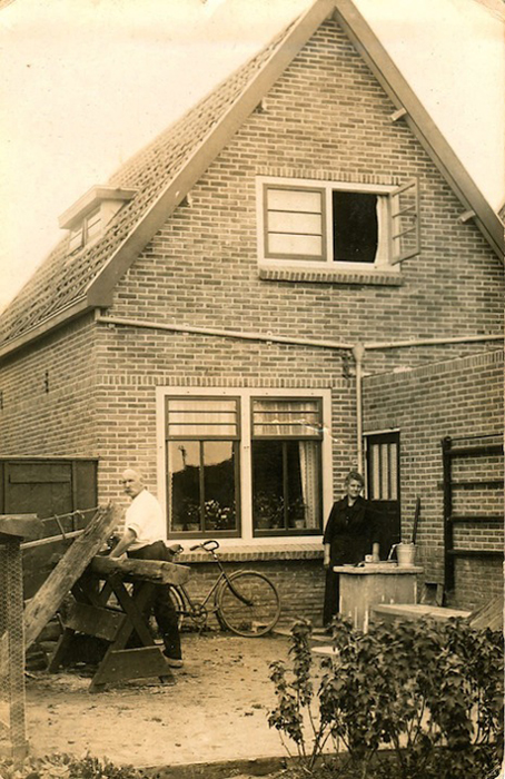 Uitgeest house